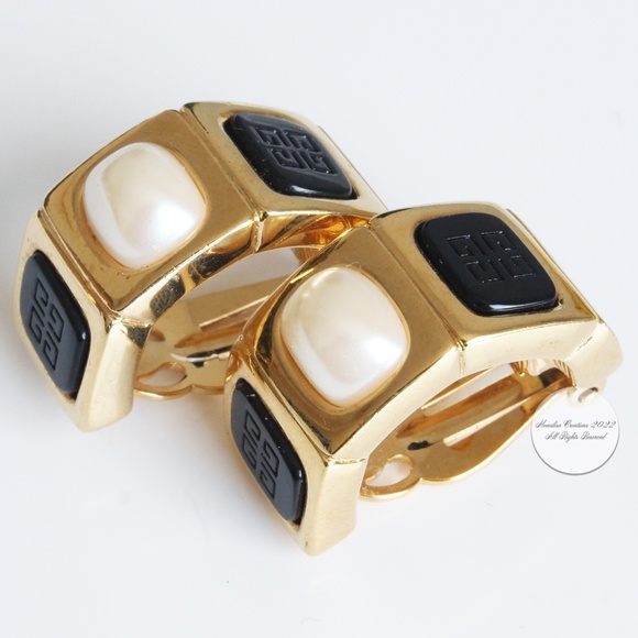 Givenchy Earrings Embossed Logo Stone Faux Pearl Gold Metal Clip Style Vintage - Picture 6 of 12